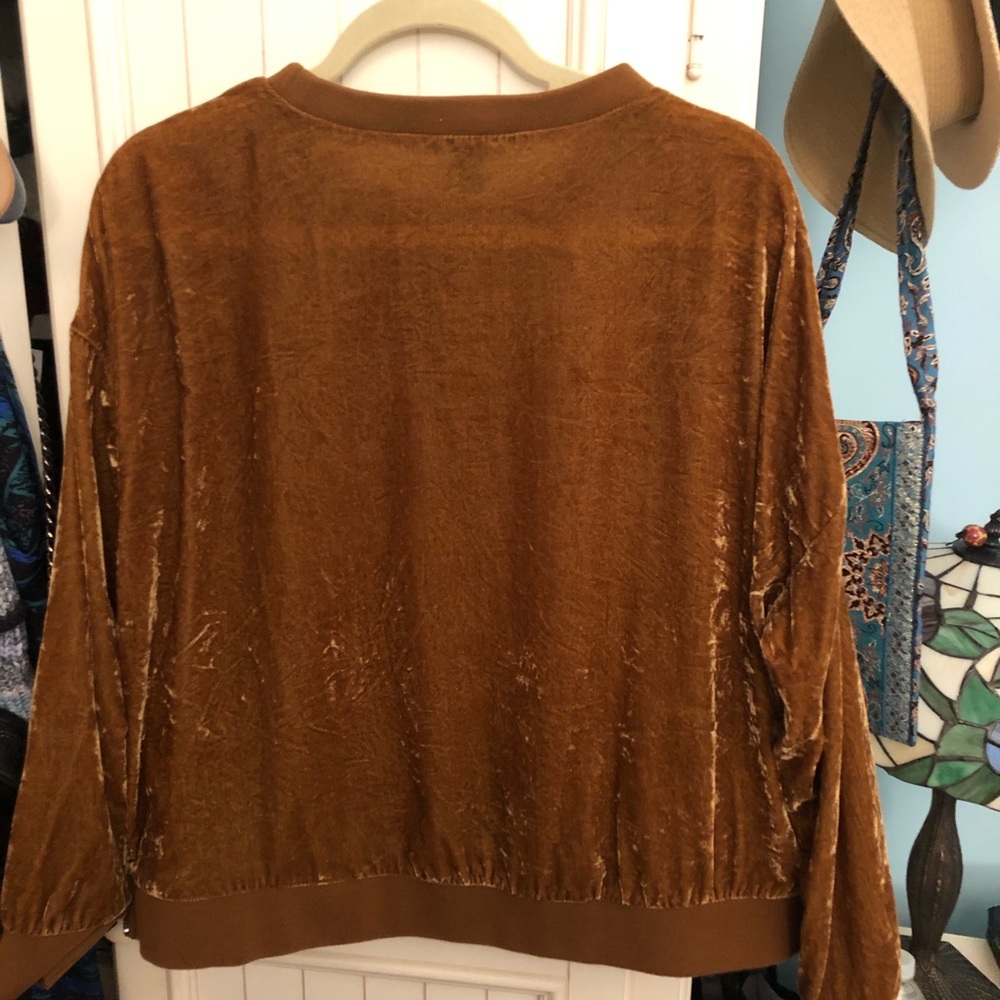 Kenneth Cole velvet sweatshirt